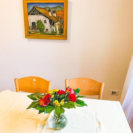 Cozy City Center Apartment Bolzano Exteriör bild